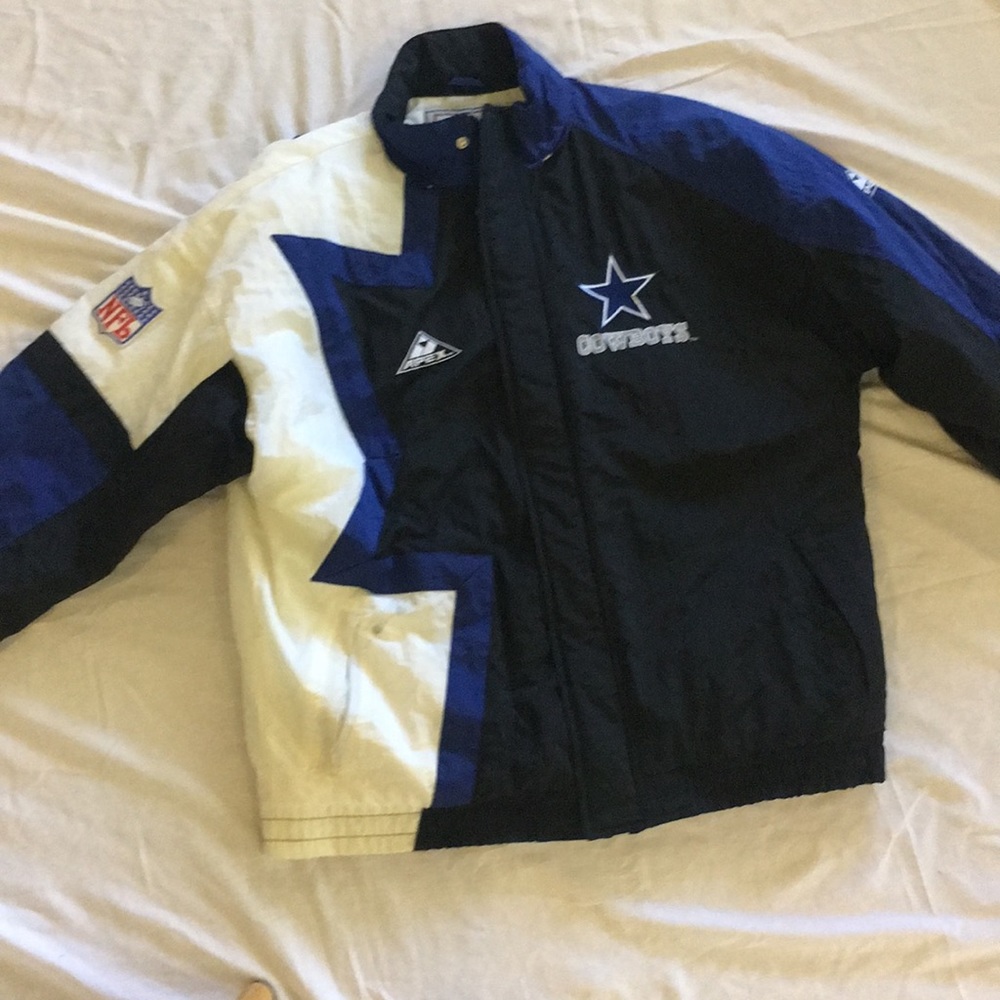 NFL Apex Dallas Cowboys heavy duty jacket.